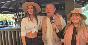 MONTEFALCO: Risate e interviste con Domenico e i cavalieri